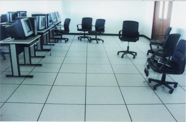 ห้องปฏิบัติการคอมพิวเตอร์ มหาวิทยาลัยราชมงคลวิทยาเขตธัญบุรี