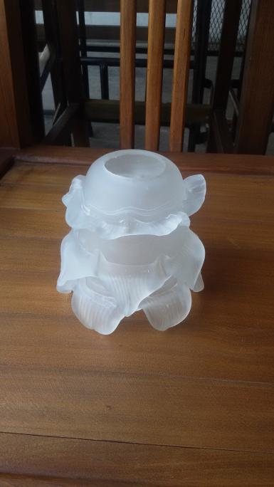 Lamp shade rose design material is glass size 104 mm.high 105 mm. Lamp shade rose design material is glass size 104 mm.high 105 mm.