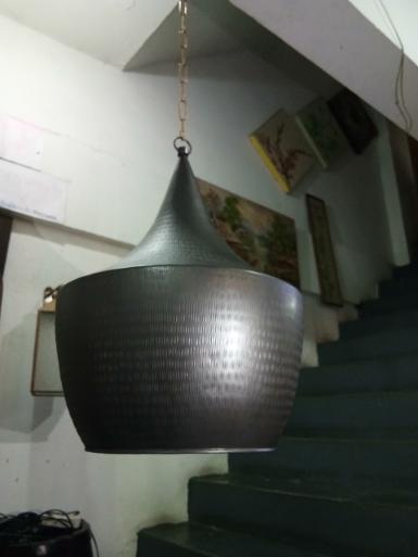 Brass hanging lamp in antique color inside brass shiny Item Code BHGL08 size w 300 mm.h 400 mm(body) Brass hanging lamp in antique color inside brass shiny Item Code BHGL08 size w 300 mm.h 400 mm(body)