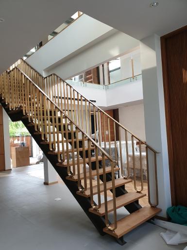 Balustrad of staircase brass.we make to order & make to design. Balustrad of staircase brass.we make to order & make to design.