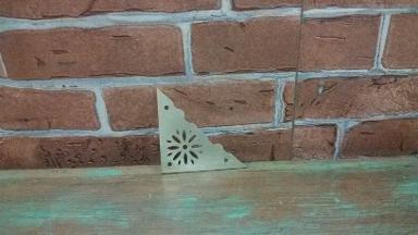 Corner brass Code MPL50A size 50 x 50 mm. Thickness 0.8 mm. Corner brass Code MPL50A size 50 x 50 mm. Thickness 0.8 mm.