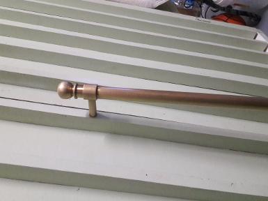 Brass door handle Item Code C04N19 size long 80 cm. Pipe 25 mm. Brass door handle Item Code C04N19 size long 80 cm. Pipe 25 mm.