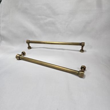 Brass Door Handle Item Code AC067T size Long 200 mm.pipe 9.5 mm.High total 33 mm. Brass Door Handle Item Code AC067T size Long 200 mm.pipe 9.5 mm.High total 33 mm.