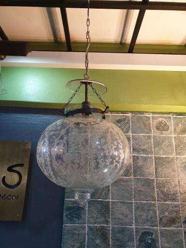 Hanging Lamp glass 12 Hanging Lamp glass 12" Item Code ELSPK size Dimensions 12" long total 50 cm.