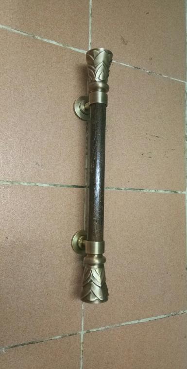 ฺBrass Door Handle with wood Item Code AC.061X size long 600 mm. head 54 mm. wood 32 mm. ฺBrass Door Handle with wood Item Code AC.061X size long 600 mm. head 54 mm. wood 32 mm.