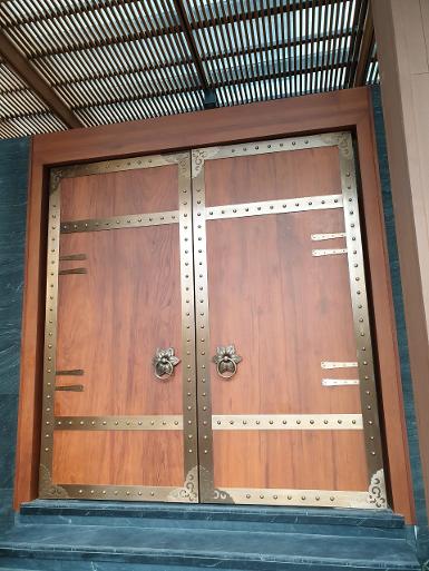 Brass accessories decoration to door Brass accessories decoration to door