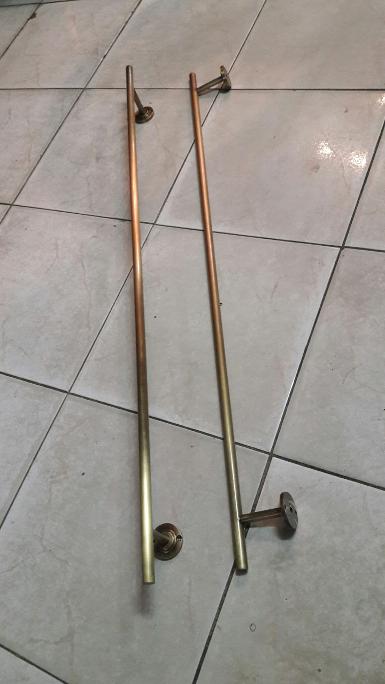 Clothes rack brass Item Code BCR18A size long 850 mm.pipe 12 mm.high 58 mm. base 38 mm. Clothes rack brass Item Code BCR18A size long 850 mm.pipe 12 mm.high 58 mm. base 38 mm.